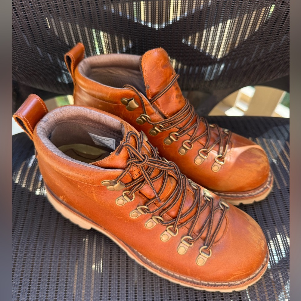 Woman’s Pprika Eddie Bauer Boots